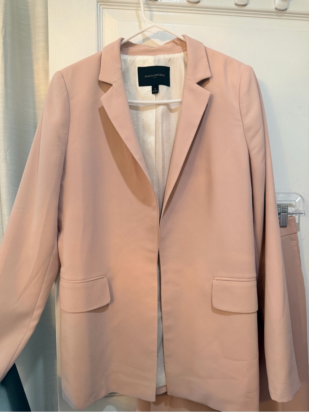 Banana Republic Soft Blush Two-Piece Blazer and Pants - Picture 4 of 12